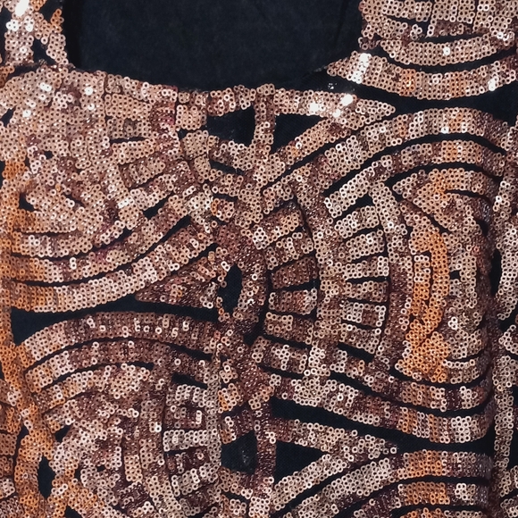 L S.C. SOCIETY COPPER SEQUINED BQCK KEYHOLE BUTTON TOP NEW - Picture 6 of 7